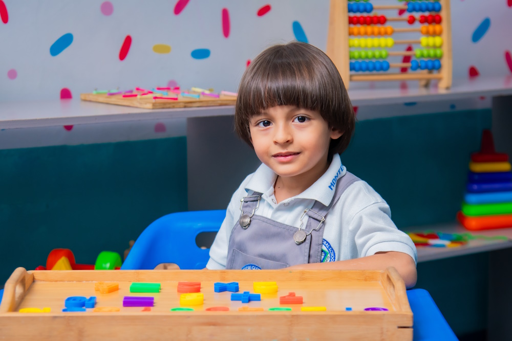 Estudiantes de Preescolar de Montessori Global School